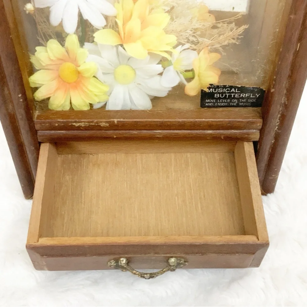 Vintage 1978 George Good Flying Butterfly Mirror Musical Jewelry Shadow Box